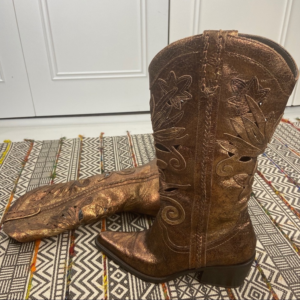 Carlos Santana Bronze Slinger size 6 Boots